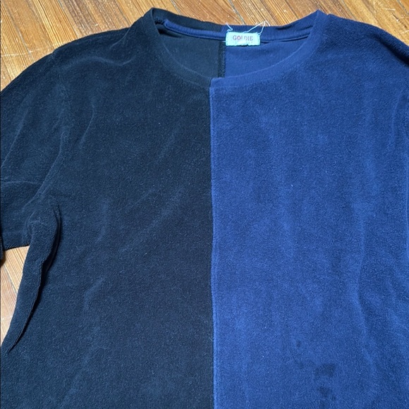 Chic Black and Navy Terrycloth Colorblock Top